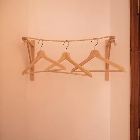 Top Hostel *