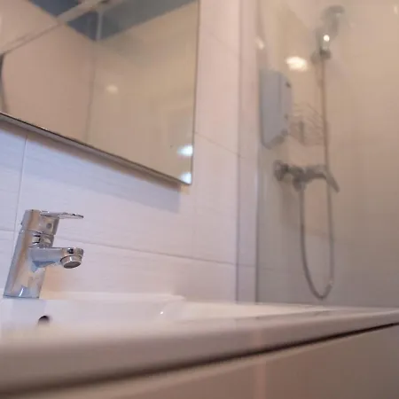 旅馆 里斯本托普旅舍 *